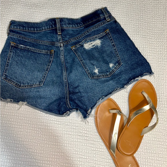 Abercrombie & Fitch Mid Rise Curve love shorts Size 30/10 - Picture 2 of 4